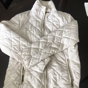Old Navy puffer jacket with zip up pockets
